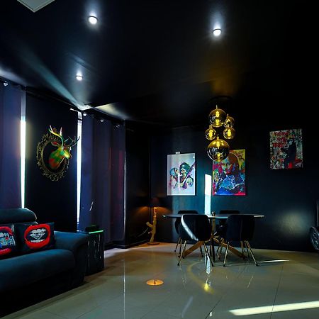 Appartement Pop Art - Asterix,Cdg,Chantilly,Disney La Chapelle-en-Serval Eksteriør bilde
