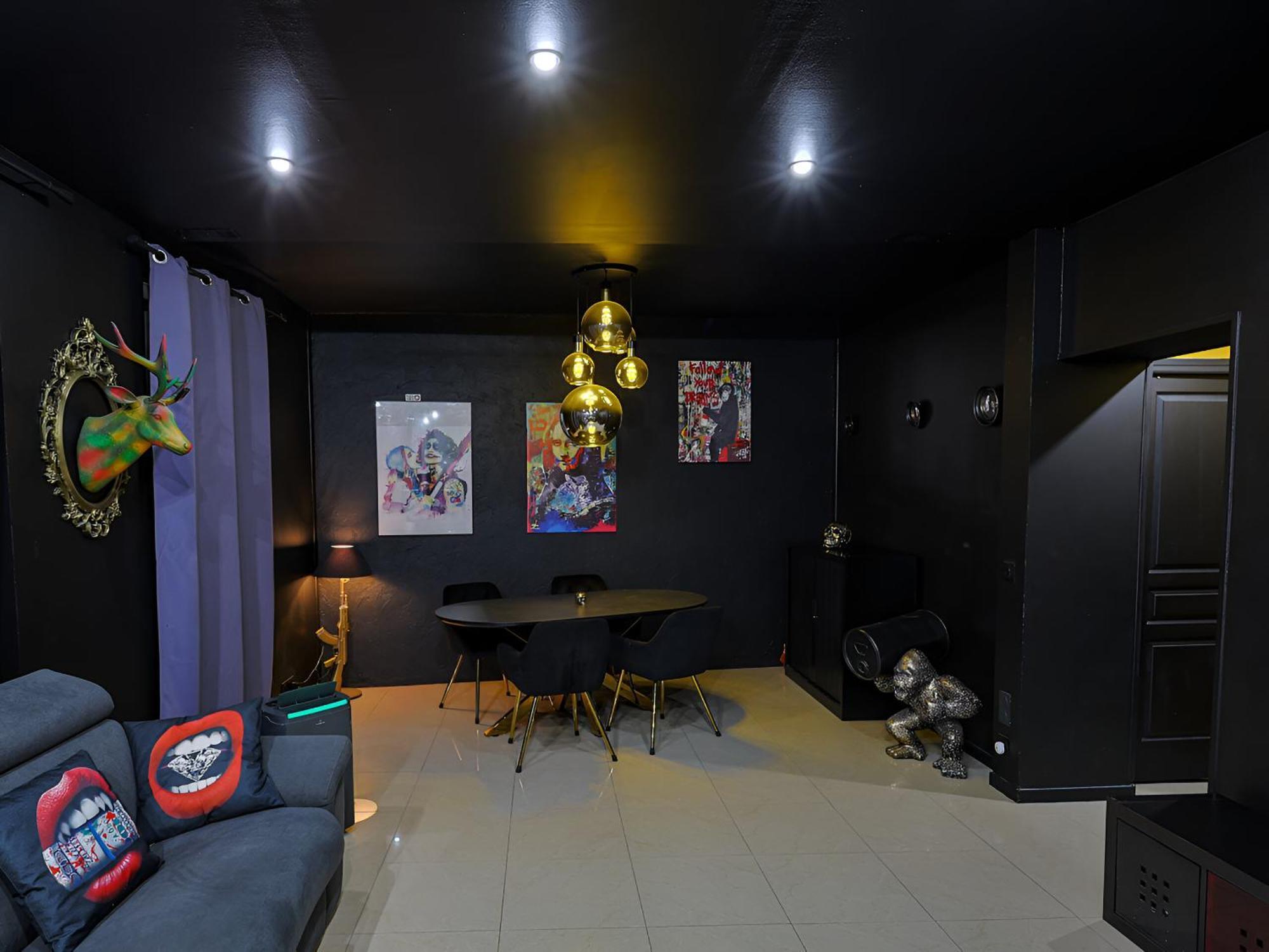 Appartement Pop Art - Asterix,Cdg,Chantilly,Disney La Chapelle-en-Serval Eksteriør bilde